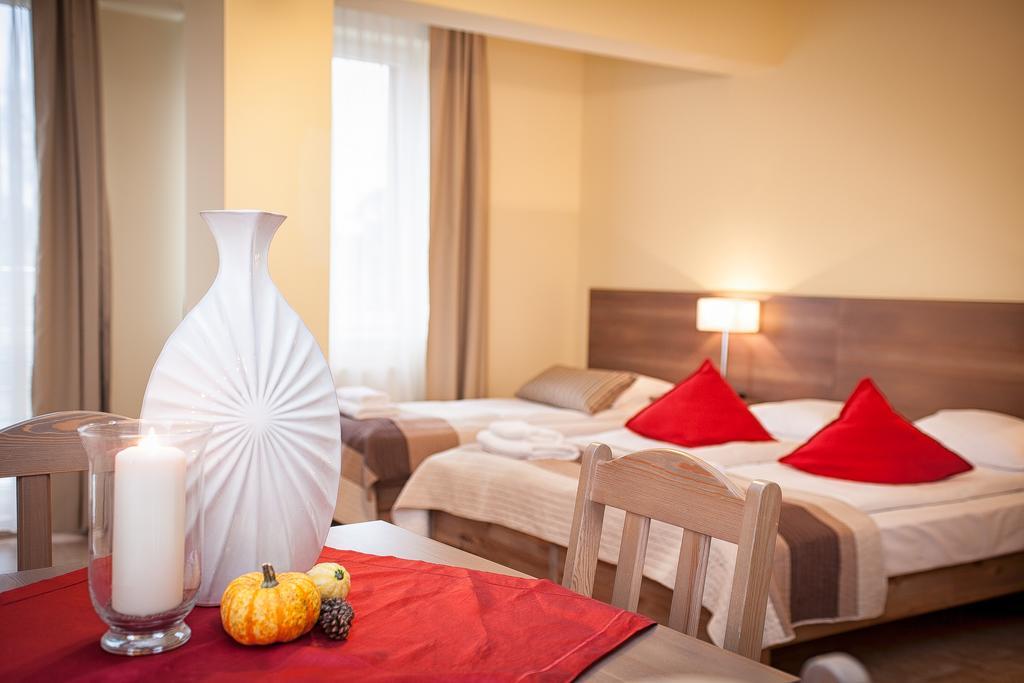 Planeta Hotel Миелно Екстериор снимка