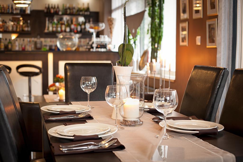 Planeta Hotel Миелно Екстериор снимка