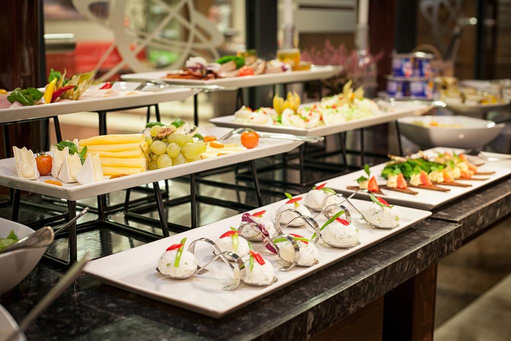 Planeta Hotel Миелно Екстериор снимка
