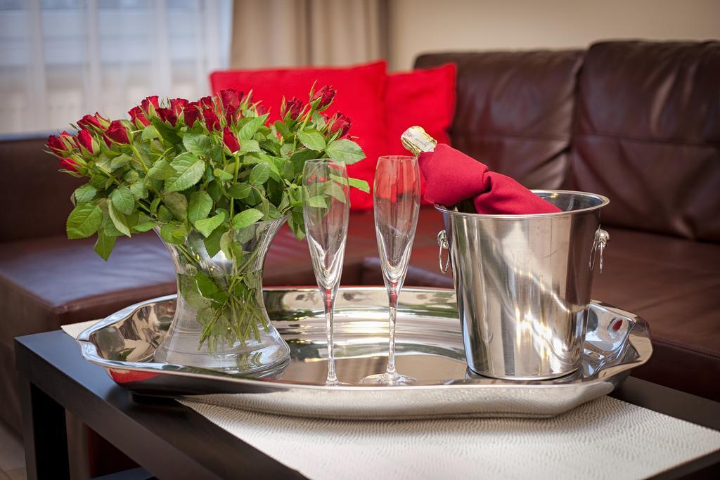 Planeta Hotel Миелно Екстериор снимка